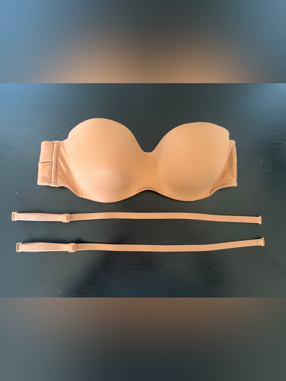 Sz 34B VS Victoria’s Secret Strapless Convertible Nude Bra with Removable Stra